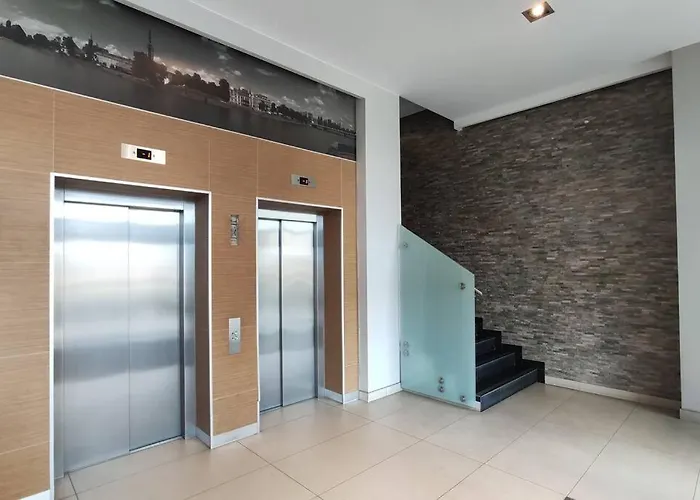 Widok & Parking アパート